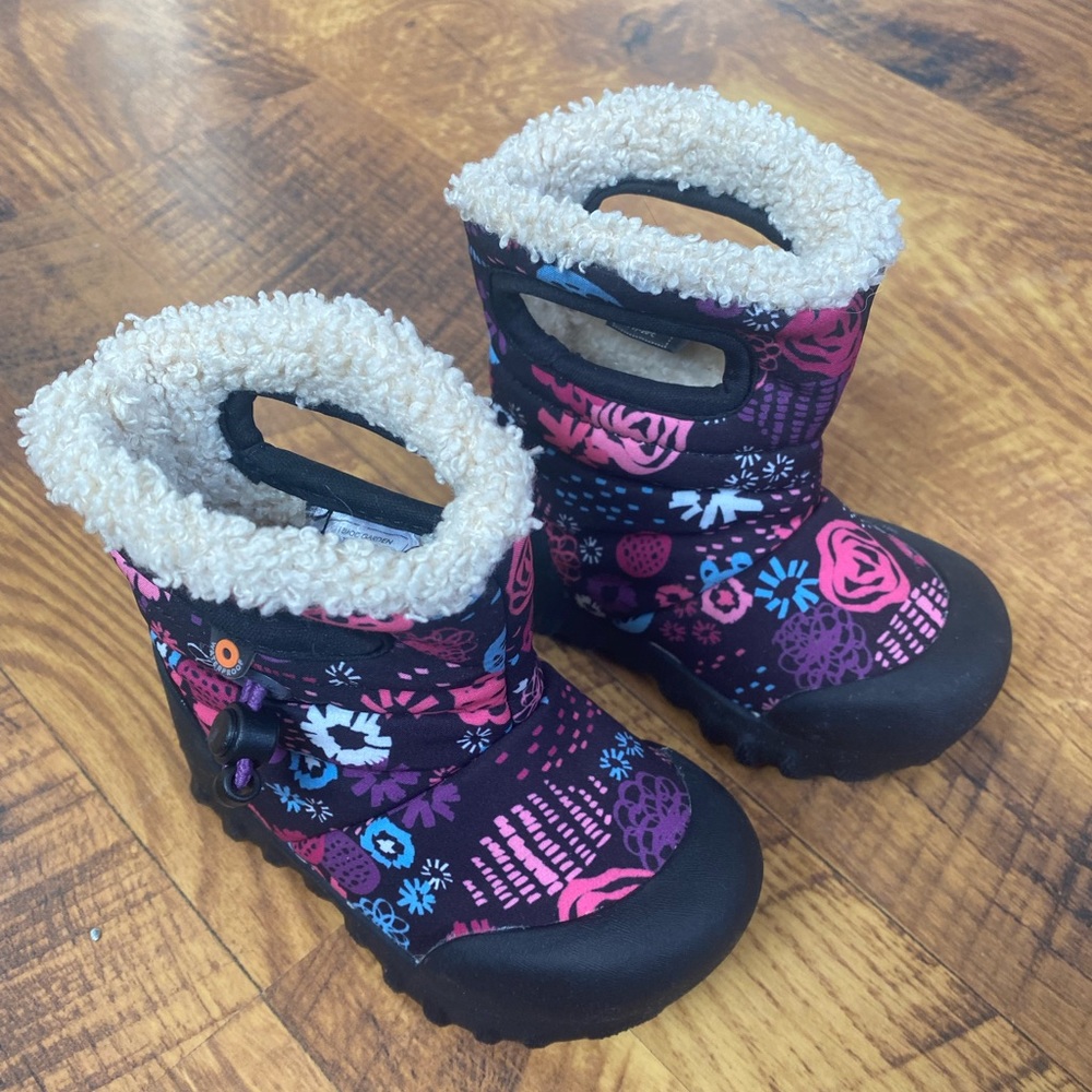 Bogs size 5